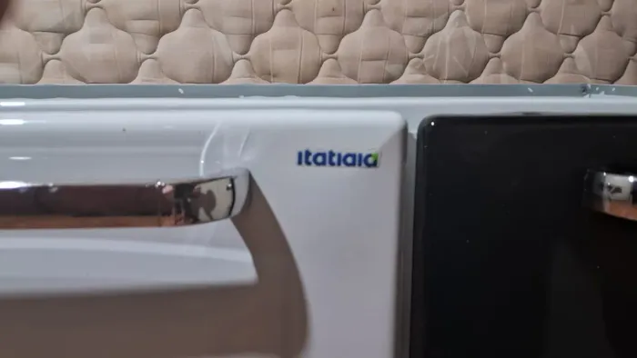 Balcão Itatiaia Em Aço Para Pia Sem Tampo