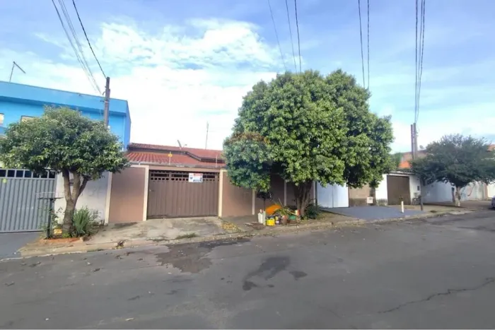 Casa para locação com 2 quartos no bairro João Aranha em Paulinia S.P