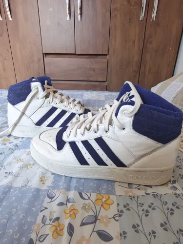 Tênis Adidas Cano Alto - Original / Estado de Novo!