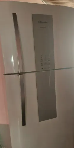 Geladeira Electrolux 553L higienizada em otimas condições!