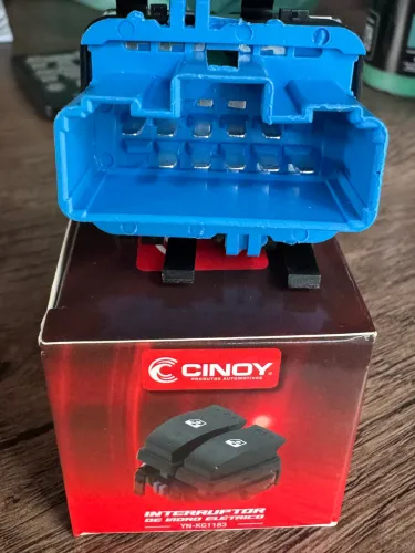 Interruptor duplo novo para duster sandeiro na promoção 
