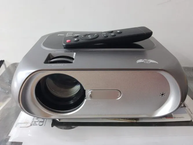 Projetor Led T7 4000lms