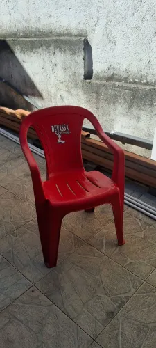 Cadeira de Plástico Devassa BemLoura Vermelha