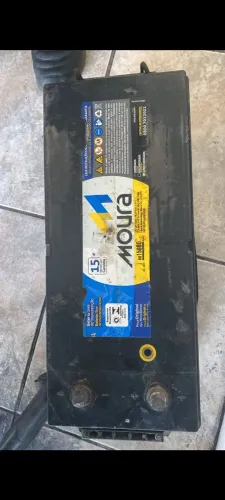 Bateria de caminhão zerada