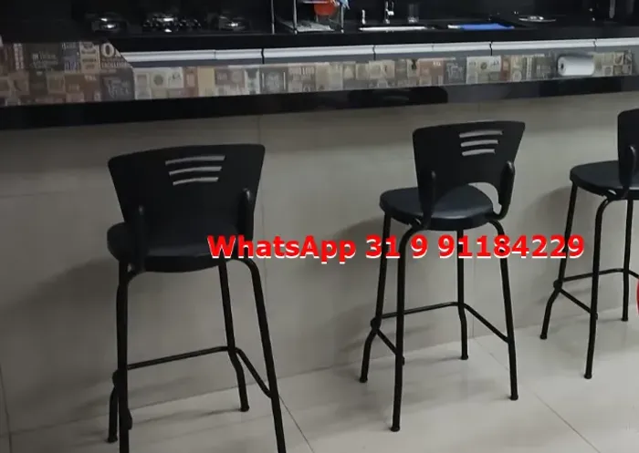 Banquetas altas novas cor preta 70 cm Frete grátis para BH
