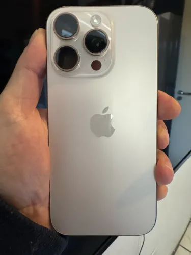 iPhone 16 PRO - 256GB ( Excelente estado )