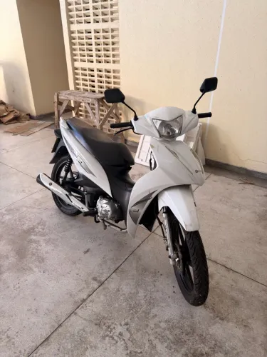 Avelloz AZ 01 50cc 2024