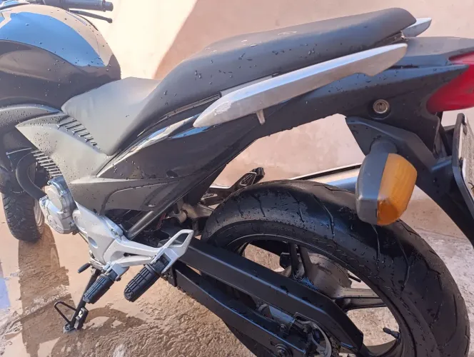CB300R