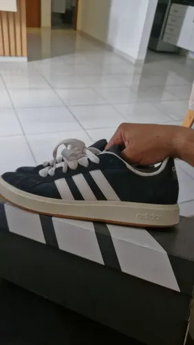 Tenis adidas Alpha court 40