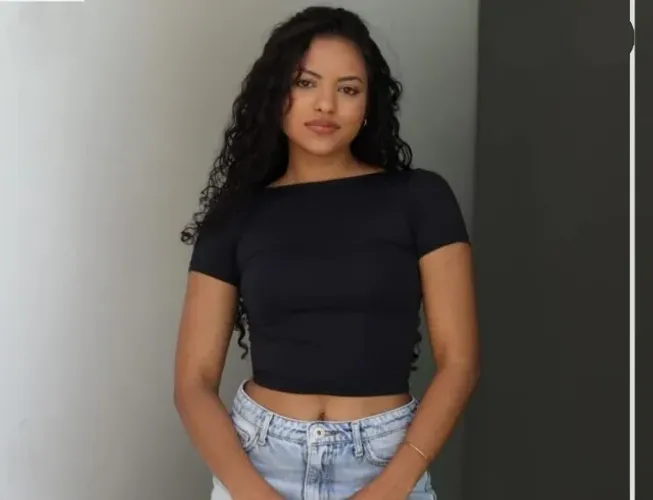 Cropped Costa Nua Preto Tam M