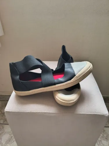 Tênis feminino casual couro legítimo
