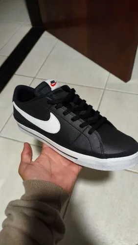 Nike court legacy