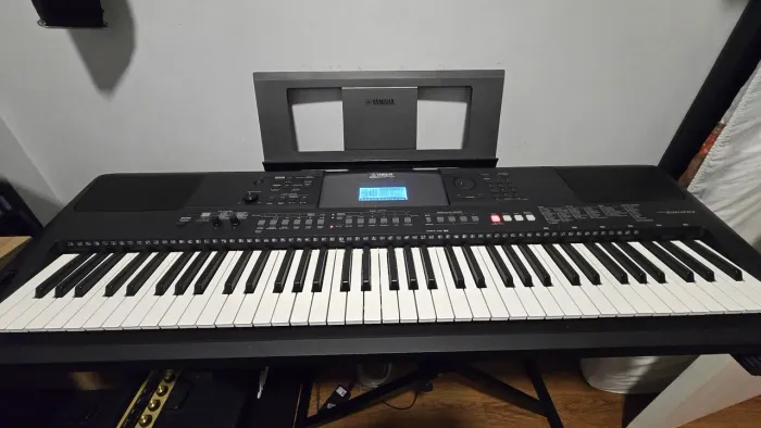 Teclado Yamaha PSR EW410