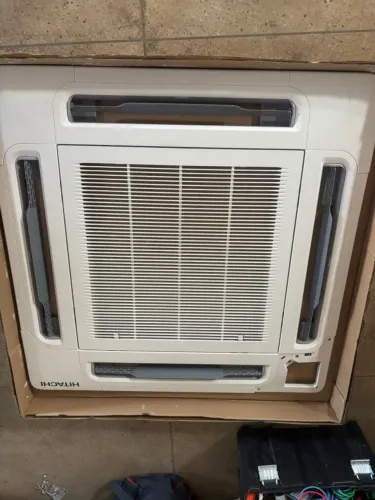 Ar-condicionado K7 4 vias Hitachi 36.000 BTUs - Convencional