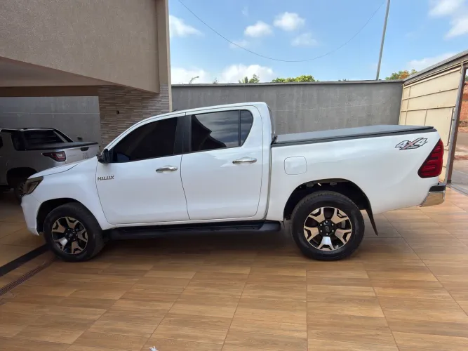 Toyota Hilux CD SR 4X4 2.8 TDI Diesel Aut. 2018