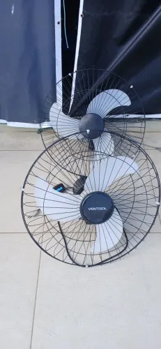 Ventiladores de parede pra igreja e casa.