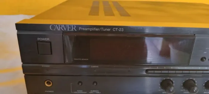 PRÉ AMPLIFICADOR/TUNER CT-23 CARVER EM MUITO BOM ESTADO 120V