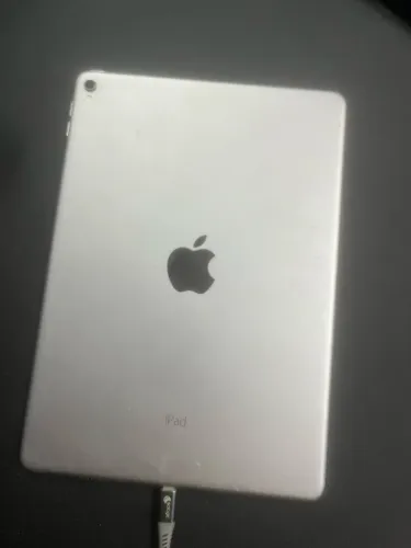 iPad Pro a1673