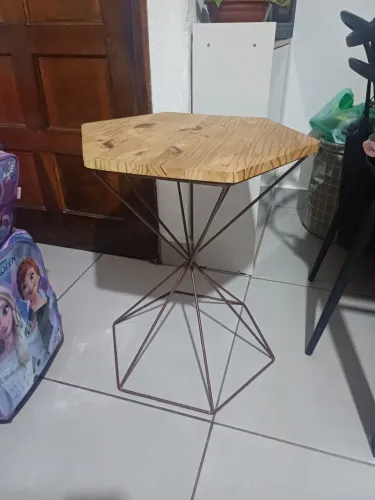 Mesa lateral hexagonal