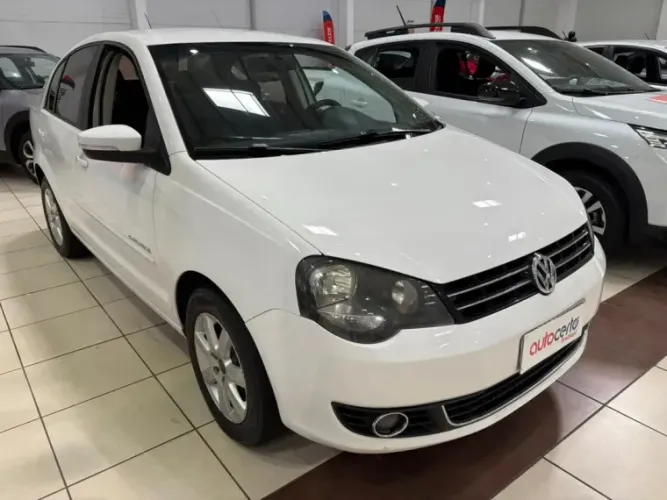 Volkswagen Polo Sed./sed. Comf. 2.0/2.0 Flex 8V 4P 2013