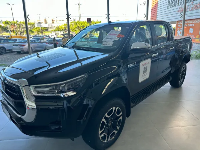 Toyota Hilux CD SRX Plus 4X4 2.8 TDI Die. Aut. 2026