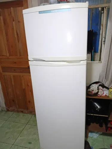 Geladeira com defeito