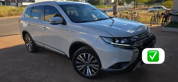 Mitsubishi Outlander HPE-S 3.0 V6 4X4 5P Aut. 2022