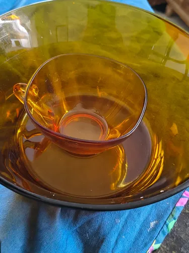 Pirex e xícara duralex âmbar 