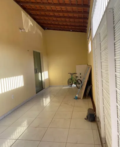 Vende-se casa na Guanabara próximo ao líder 