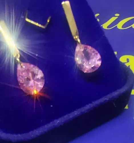 Brincos Gota Zircônia Ouro 18 Kilates Peso 3.50 Gramas 23 mm