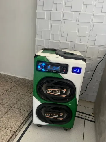 SOM DE CASA COM MÓDULO PARA USAR EM CARRO 