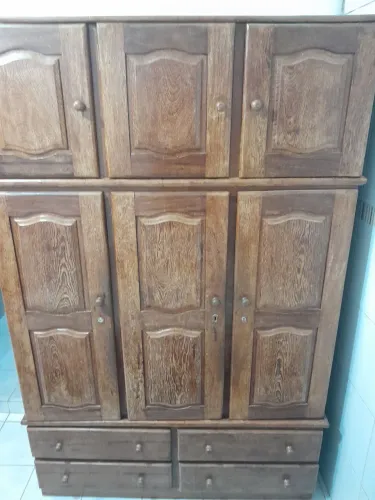 Guarda roupa em angelim