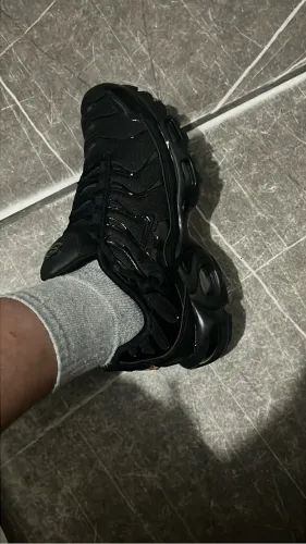 Air max Tn triple black, - novo na caixa.