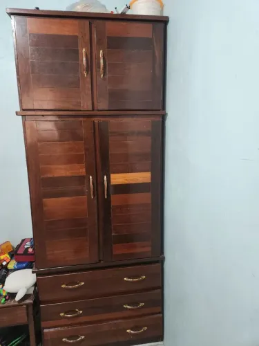 Guarda roupa duas portas de angelim