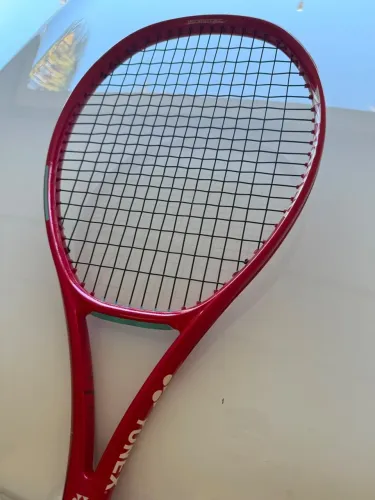 Yonex Vcore 98Tour
