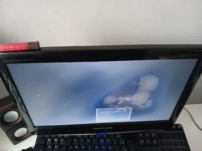 7 monitores 60 hz