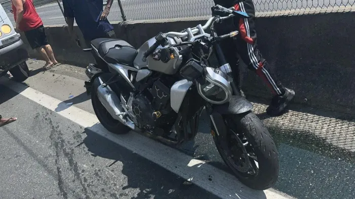 Honda Cb1000r Acidentada !