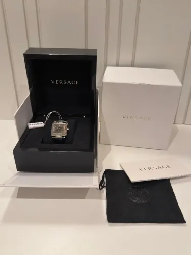Relógio Versace LSQ99 (Ref. 88Q) Quadrado Preto Safira - Original, Nunca Usado