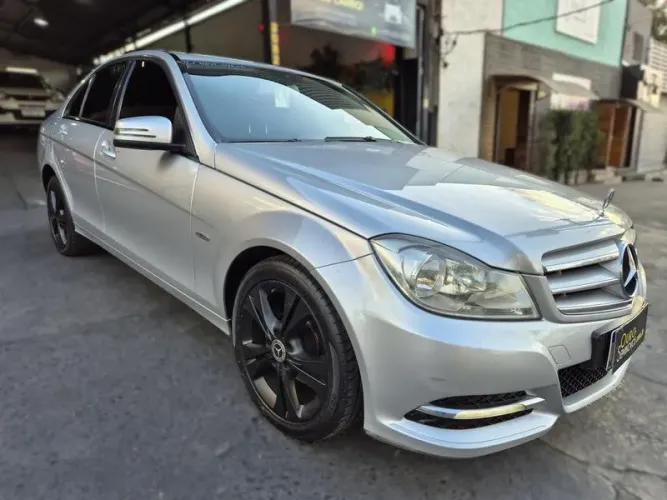 Mercedes-Benz C-180 CGI Classic 1.8 16V 156cv Aut. 2012