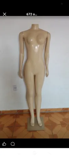 Manequim feminino