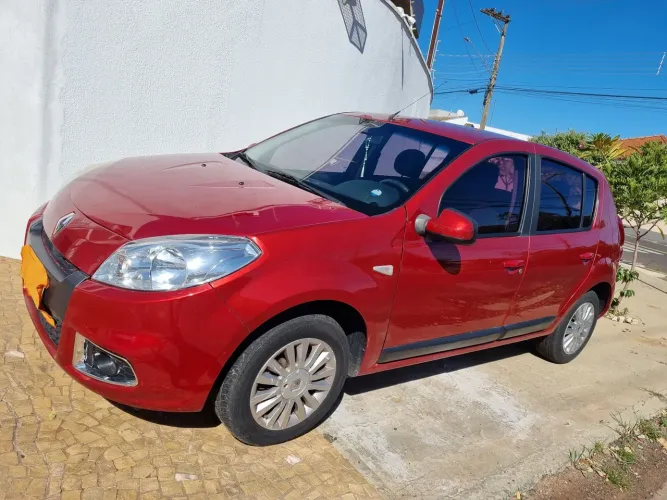 Renault Sandero Privilège Hi-flex 1.6 8V 5P 2013