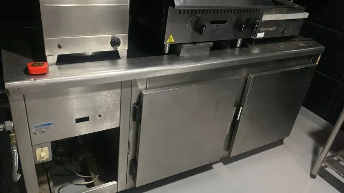 Balcão de serviço de inox