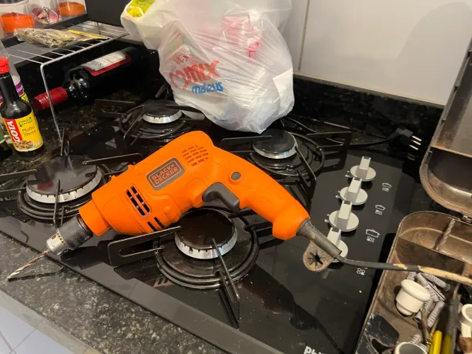 Furadeira Black e Decker