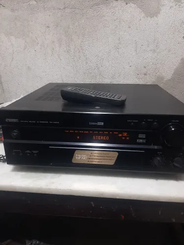 Receiver yamaha 1800 reais