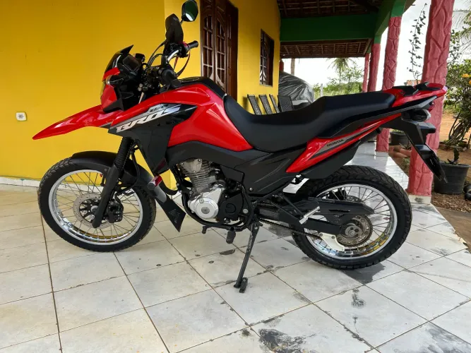Bros 2025, moto extra