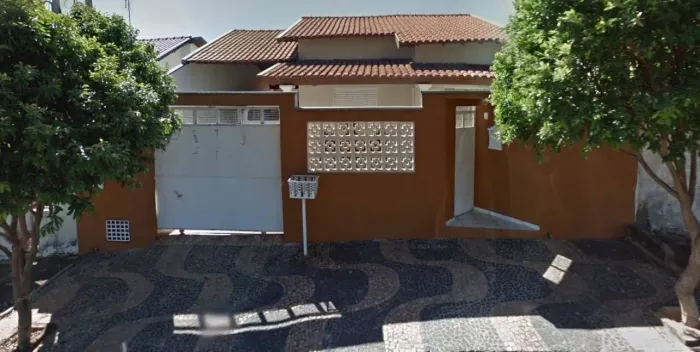 Casa, à venda, 276 m², por R$ 290.000,00 - Lado Sul - Lucélia/SP