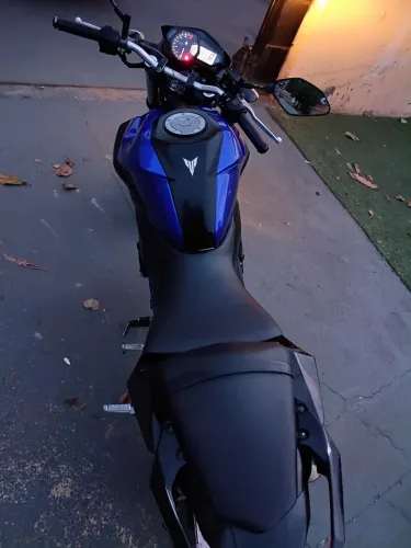 Moto MT 03