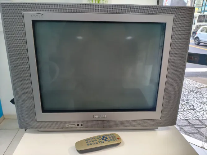 Tv de tubo Philips 21" - Modelo 21PT838A/78R - c/ controle remoto