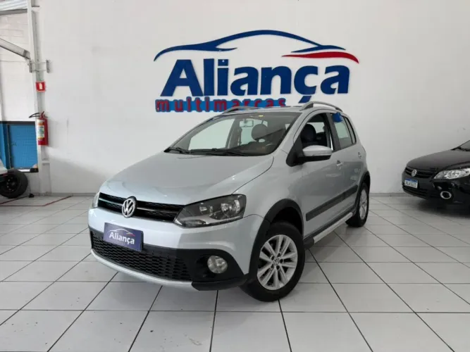 Volkswagen Crossfox 1.6 MI Total Flex 8V 5P 2013