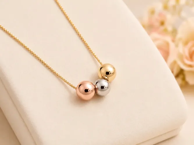 Gargantilha Three Balls em Ouro 18k 750